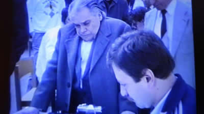 ÖM E. Schüller mit Kiebitz Herbert Faderl